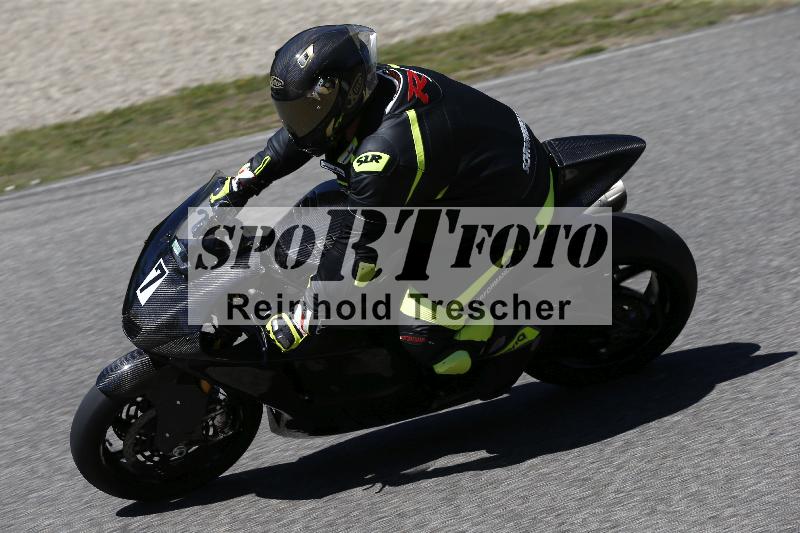 /15 22.05.2026  Plüss Moto Sport  Discover the Bike ADR /Gruppe gruen - Bike 1/7